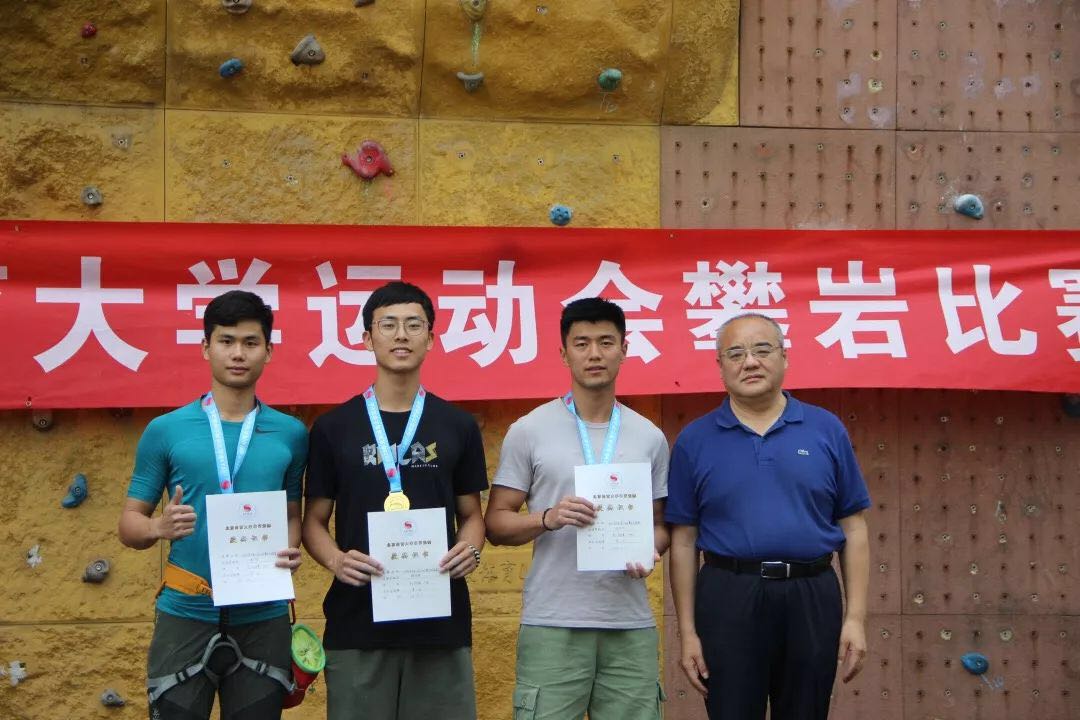 c310bdd1406c4c80b3796896eee29f52.jpg c310bdd1406c4c80b3796896eee29f52.jpg
